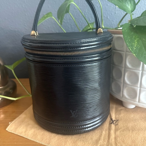 Louis Vuitton Epi Cannes Vanity Handbag Black Cosmetic Case - Picture 3 of 14
